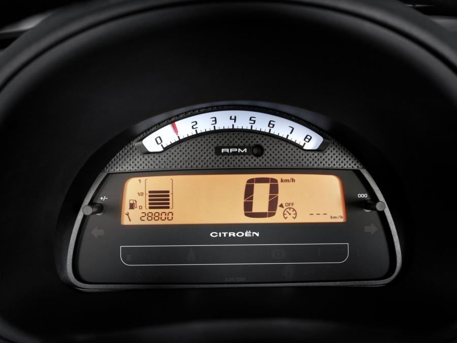  Citroen C3 Pluriel 2006 года  (фото 6 из 8)